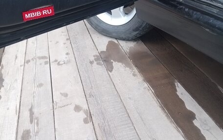 Toyota Kluger I, 2003 год, 1 000 000 рублей, 28 фотография