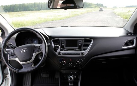 Hyundai Solaris II рестайлинг, 2018 год, 1 250 000 рублей, 10 фотография
