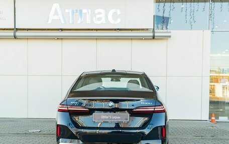 BMW 5 серия, 2024 год, 8 790 000 рублей, 10 фотография