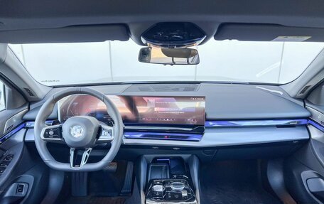 BMW 5 серия, 2024 год, 8 790 000 рублей, 12 фотография