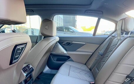BMW 5 серия, 2024 год, 8 790 000 рублей, 16 фотография
