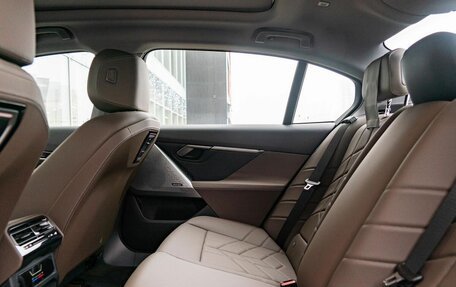 BMW 5 серия, 2024 год, 8 790 000 рублей, 16 фотография