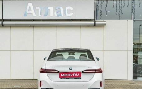 BMW 5 серия, 2024 год, 8 790 000 рублей, 10 фотография