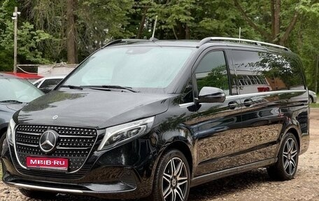 Mercedes-Benz V-Класс, 2021 год, 8 350 000 рублей, 1 фотография