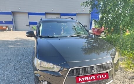 Mitsubishi Outlander III рестайлинг 3, 2011 год, 1 470 000 рублей, 4 фотография