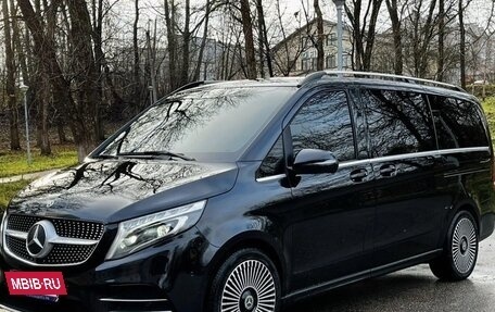 Mercedes-Benz V-Класс, 2021 год, 8 350 000 рублей, 29 фотография