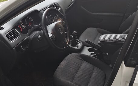 Volkswagen Jetta VI, 2013 год, 840 000 рублей, 10 фотография