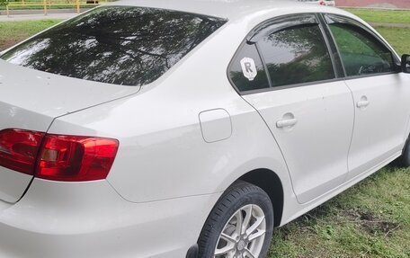 Volkswagen Jetta VI, 2013 год, 840 000 рублей, 3 фотография