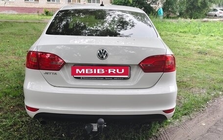 Volkswagen Jetta VI, 2013 год, 840 000 рублей, 4 фотография