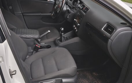 Volkswagen Jetta VI, 2013 год, 840 000 рублей, 12 фотография