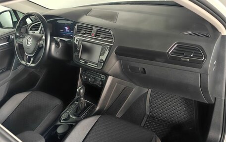 Volkswagen Tiguan II, 2017 год, 2 375 000 рублей, 9 фотография