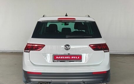 Volkswagen Tiguan II, 2017 год, 2 375 000 рублей, 5 фотография