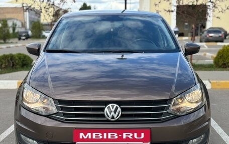 Volkswagen Polo VI (EU Market), 2016 год, 949 000 рублей, 2 фотография