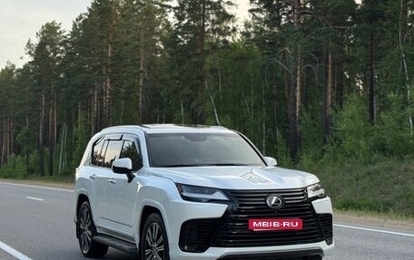 Lexus LX, 2022 год, 15 300 000 рублей, 4 фотография
