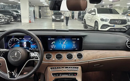 Mercedes-Benz E-Класс, 2022 год, 3 299 000 рублей, 16 фотография