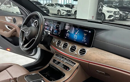 Mercedes-Benz E-Класс, 2022 год, 3 299 000 рублей, 17 фотография