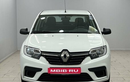 Renault Logan II, 2018 год, 949 000 рублей, 2 фотография