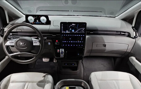 Hyundai Staria, 2021 год, 3 099 000 рублей, 7 фотография