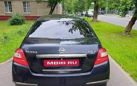 Nissan Teana, 2011 год, 895 000 рублей, 4 фотография
