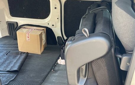 Nissan NV200, 2015 год, 1 450 000 рублей, 17 фотография