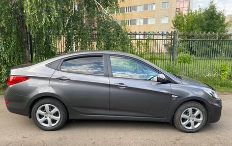 Hyundai Solaris II рестайлинг, 2012 год, 920 000 рублей, 4 фотография
