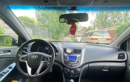 Hyundai Solaris II рестайлинг, 2012 год, 920 000 рублей, 7 фотография