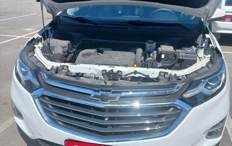 Chevrolet Equinox III, 2018 год, 1 680 000 рублей, 2 фотография
