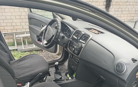 Renault Sandero II рестайлинг, 2015 год, 680 000 рублей, 9 фотография