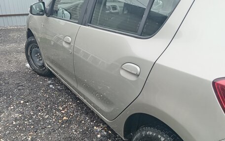 Renault Sandero II рестайлинг, 2015 год, 680 000 рублей, 17 фотография