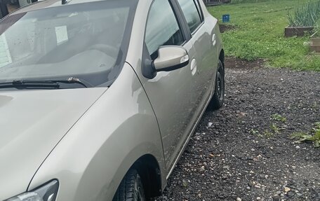 Renault Sandero II рестайлинг, 2015 год, 680 000 рублей, 15 фотография