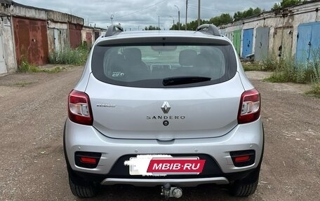 Renault Sandero II рестайлинг, 2014 год, 950 000 рублей, 3 фотография
