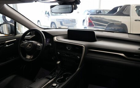 Lexus RX IV рестайлинг, 2017 год, 5 000 000 рублей, 14 фотография