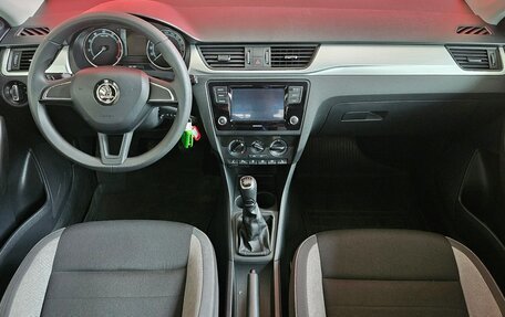 Skoda Rapid I, 2018 год, 1 145 000 рублей, 9 фотография
