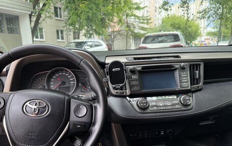 Toyota RAV4, 2014 год, 1 750 000 рублей, 7 фотография