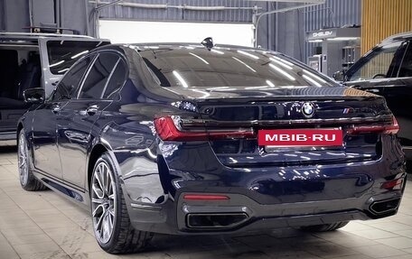 BMW 7 серия, 2018 год, 4 650 000 рублей, 11 фотография