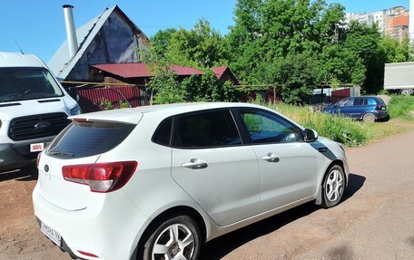 KIA Rio III рестайлинг, 2015 год, 930 000 рублей, 2 фотография