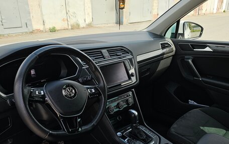 Volkswagen Tiguan II, 2017 год, 2 850 000 рублей, 11 фотография