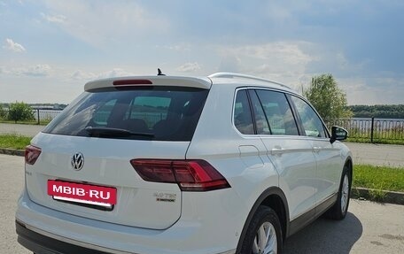 Volkswagen Tiguan II, 2017 год, 2 850 000 рублей, 2 фотография