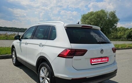 Volkswagen Tiguan II, 2017 год, 2 850 000 рублей, 3 фотография