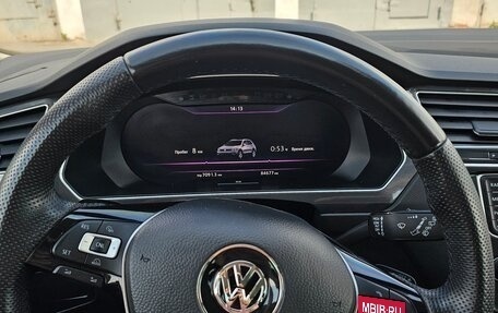 Volkswagen Tiguan II, 2017 год, 2 850 000 рублей, 12 фотография