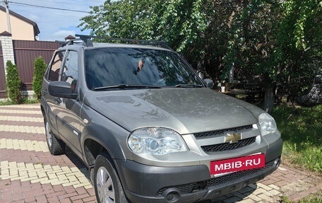 Chevrolet Niva I рестайлинг, 2013 год, 534 000 рублей, 2 фотография