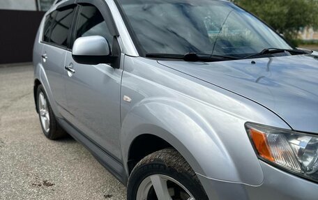 Mitsubishi Outlander III рестайлинг 3, 2008 год, 920 000 рублей, 7 фотография
