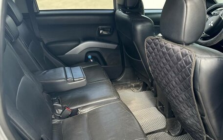 Mitsubishi Outlander III рестайлинг 3, 2008 год, 920 000 рублей, 17 фотография