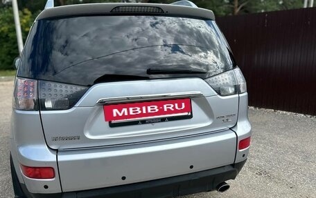 Mitsubishi Outlander III рестайлинг 3, 2008 год, 920 000 рублей, 11 фотография