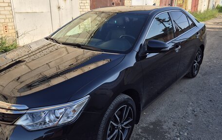 Toyota Camry, 2017 год, 2 600 000 рублей, 11 фотография