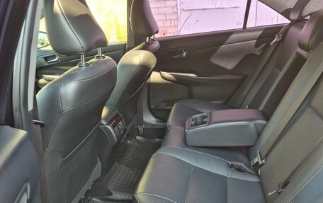 Toyota Camry, 2017 год, 2 600 000 рублей, 20 фотография