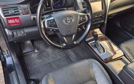 Toyota Camry, 2017 год, 2 600 000 рублей, 24 фотография