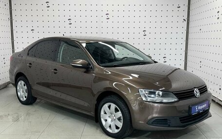 Volkswagen Jetta VI, 2012 год, 985 000 рублей, 2 фотография