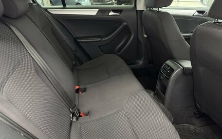 Volkswagen Jetta VI, 2012 год, 985 000 рублей, 12 фотография