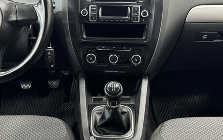 Volkswagen Jetta VI, 2012 год, 985 000 рублей, 15 фотография